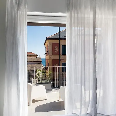 Ida Di Ilaria Caprioglio Apartment Varazze Exterior photo